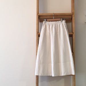 Club Monaco off white A-line skirt.